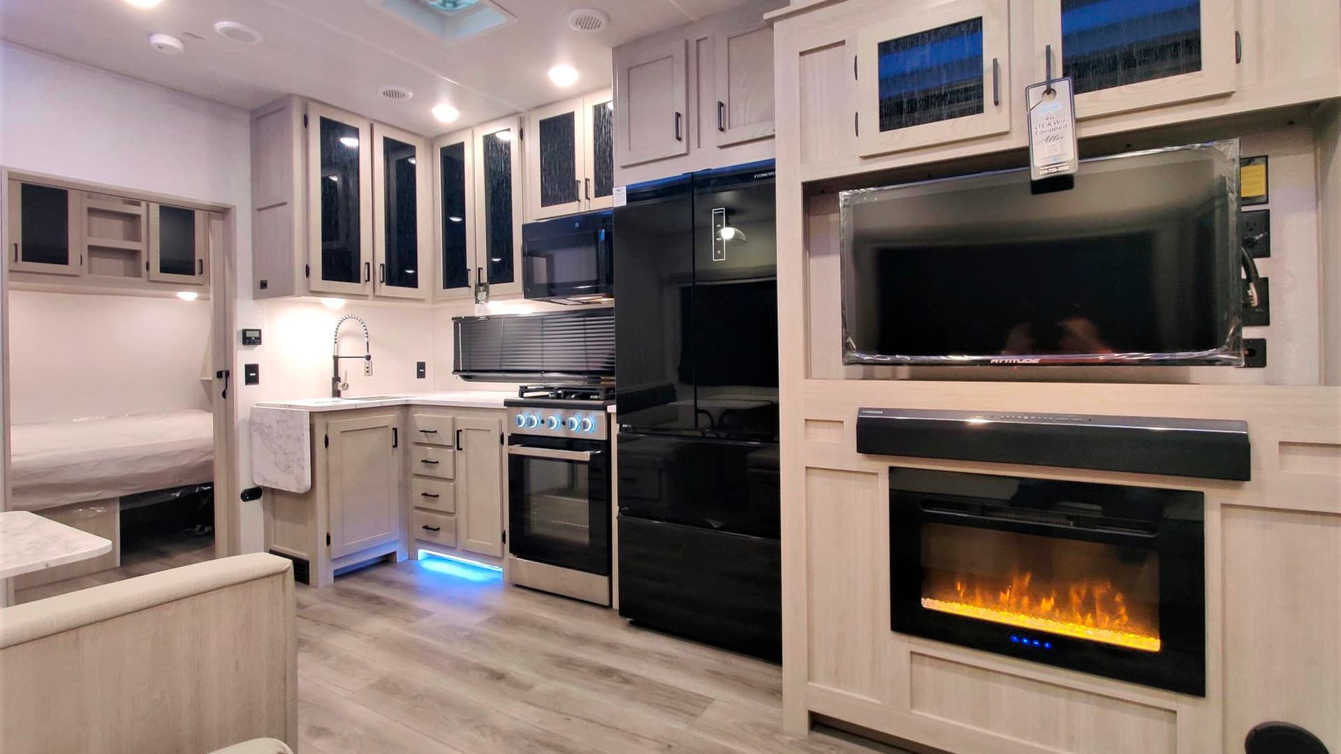 Xtreme 365 Travel Trailer ‘Xtends’ the EAST TO WEST RV ALTA Line