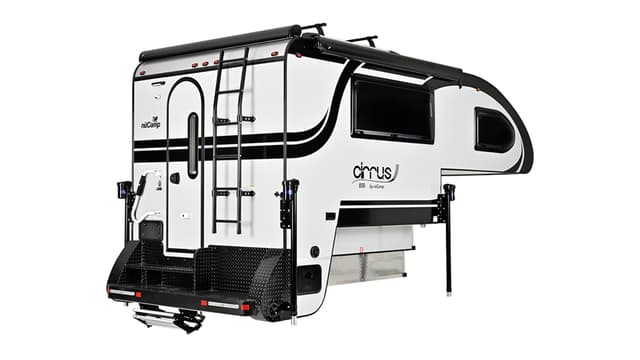 Cirrus 820 Truck Camper