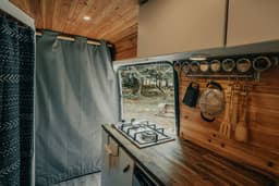 Live Off the Grid on a Budget: How to Thrive in Your RV for Under $400/Week