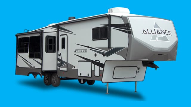 Alliance RV Takes a Ride Down the Avenue of Excellence