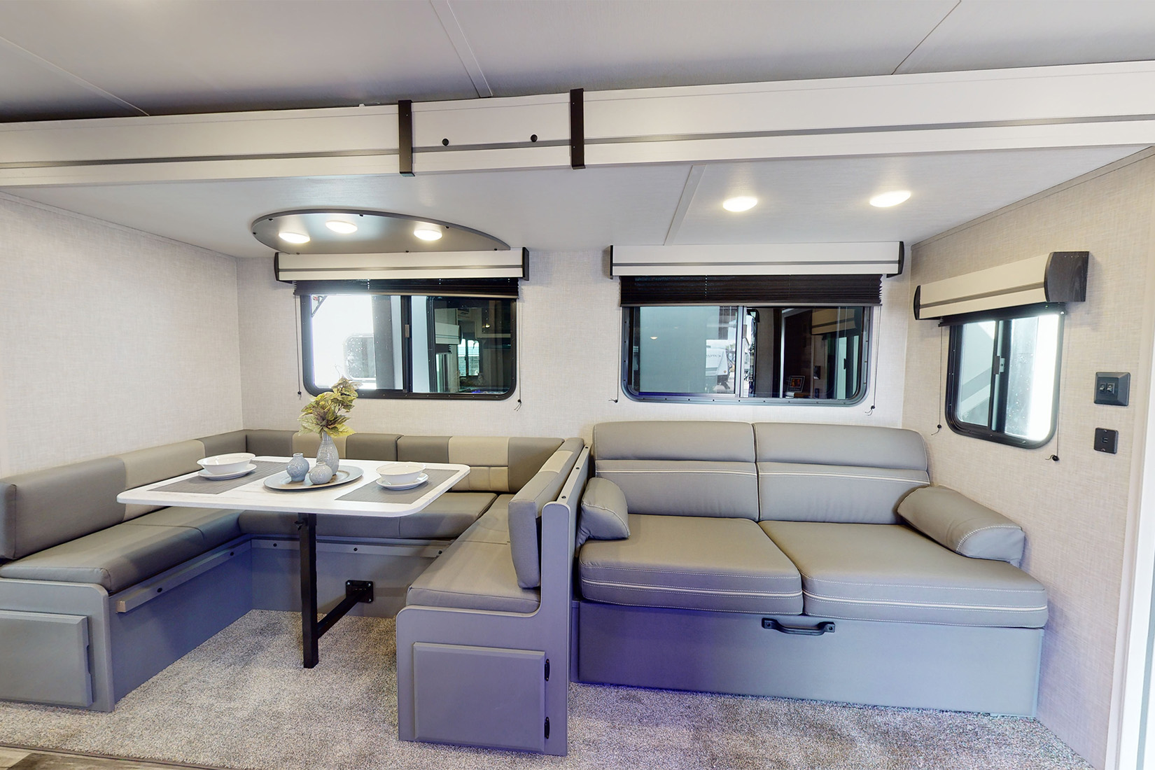 volante-32fb-dining-slide-opt | I Heart RVing We love RV slide outs but when an RV slide-out is not working, it can be a real challenge.