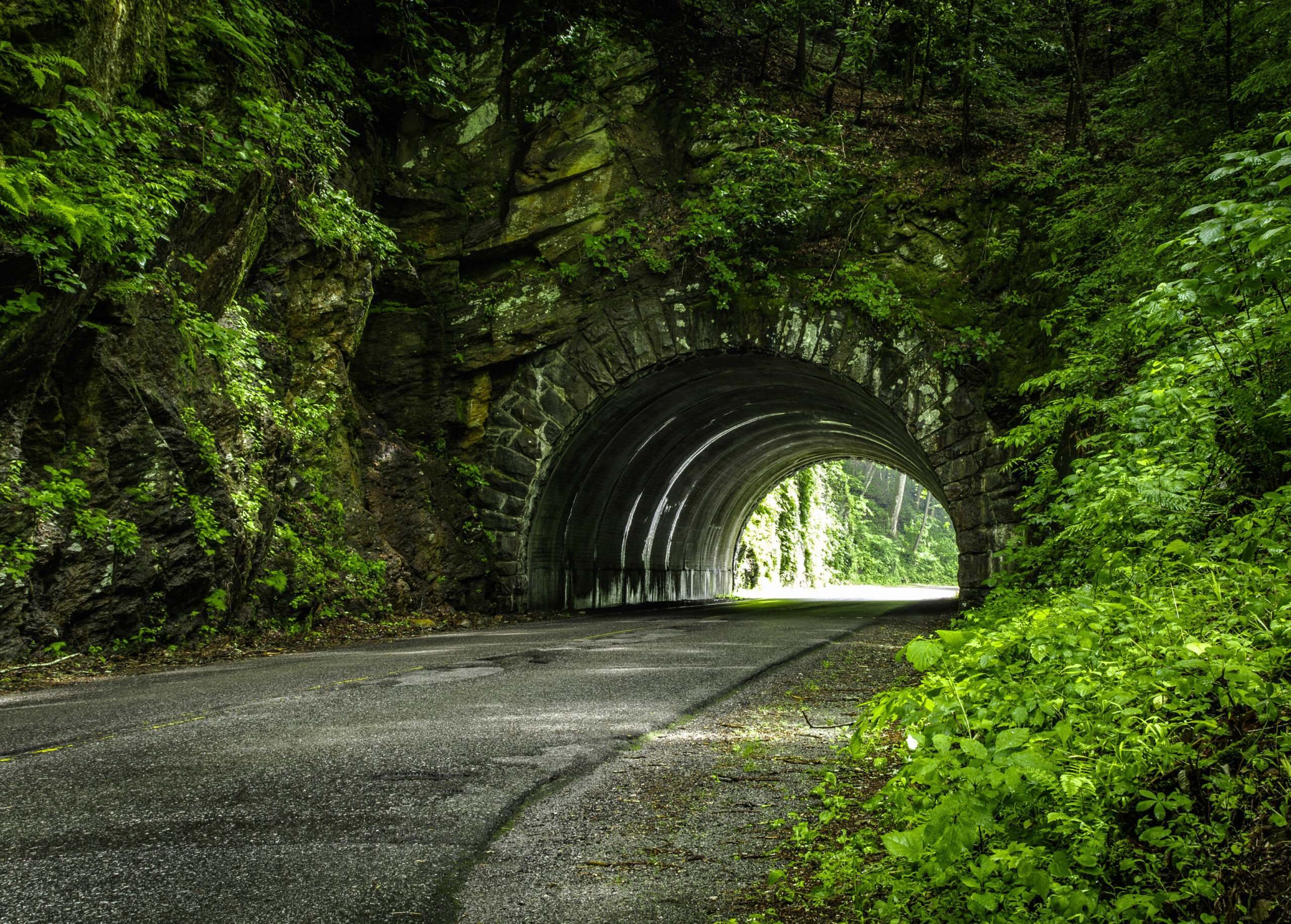 SmokyMountainRoadRoadWindsThroughATunnelOnThe | I Heart RVing