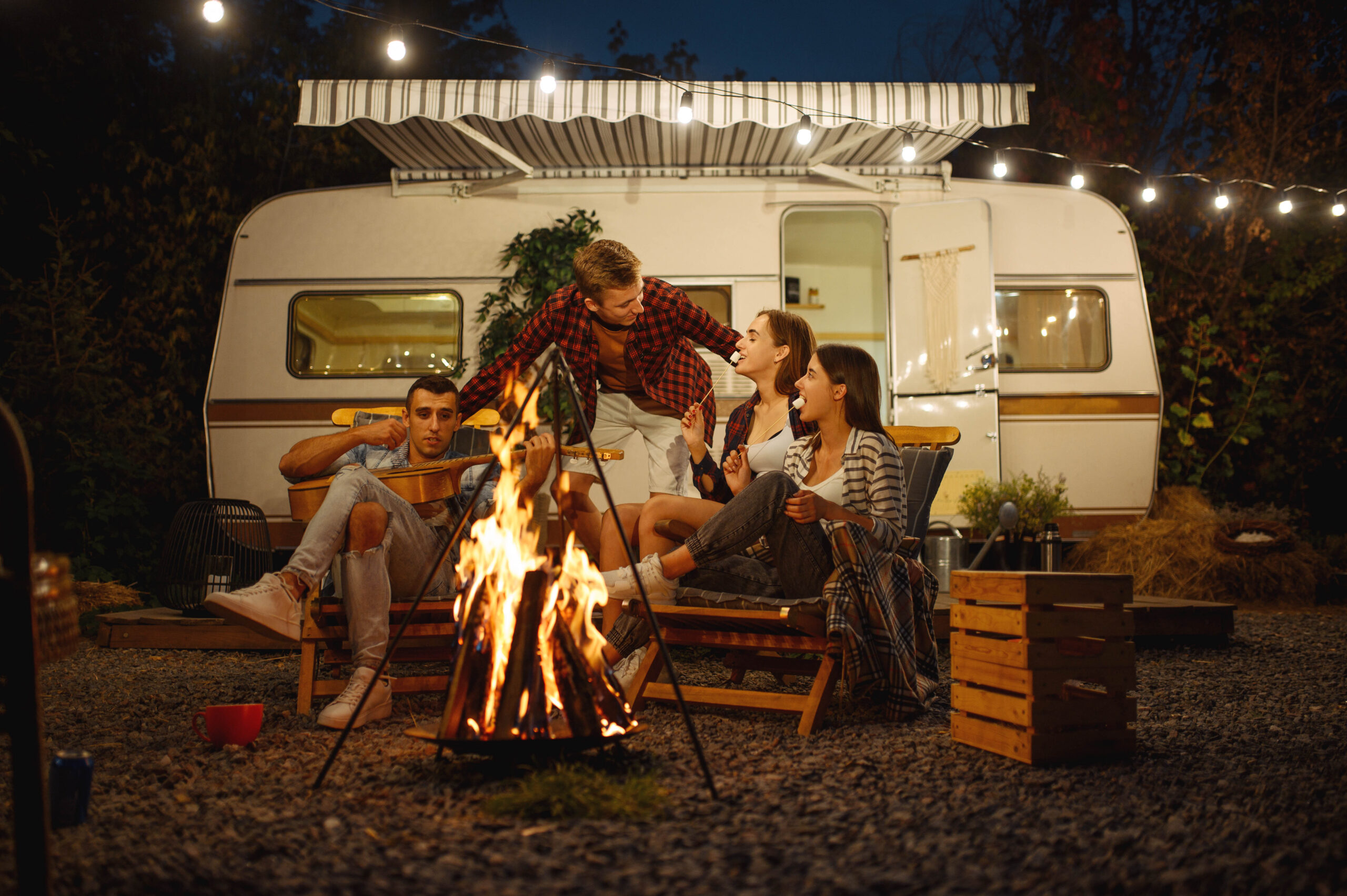 FriendsCookingOnCampfirePicnicAtCamping | I Heart RVing