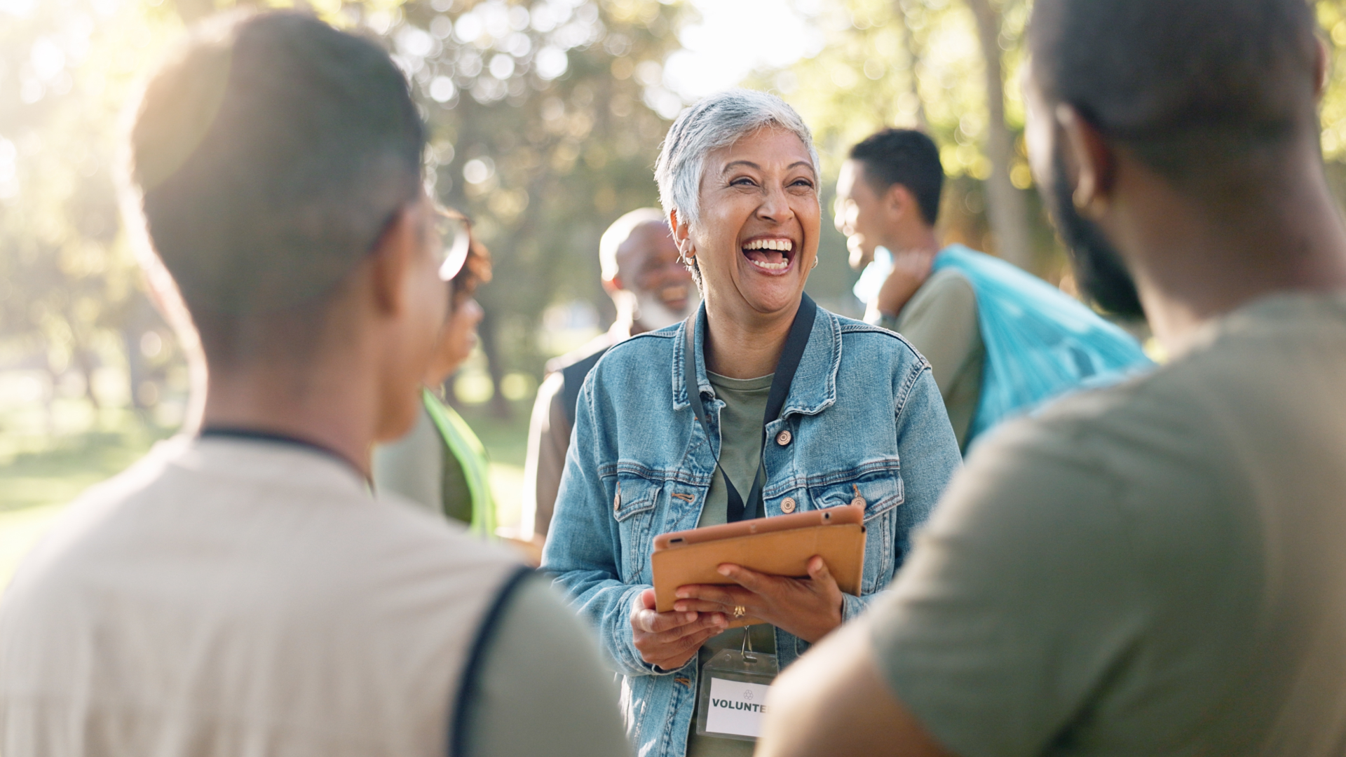 Mirror Check Rolling With Purpose: Volunteerism on the Rise Among RVers in 2025