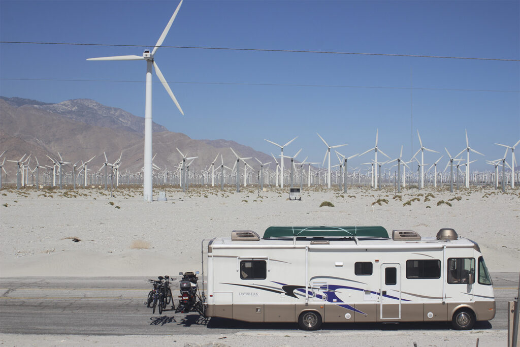 7aart-9_blog-post-image | I Heart RVing Wind farms supplying energy for thousands of homes.