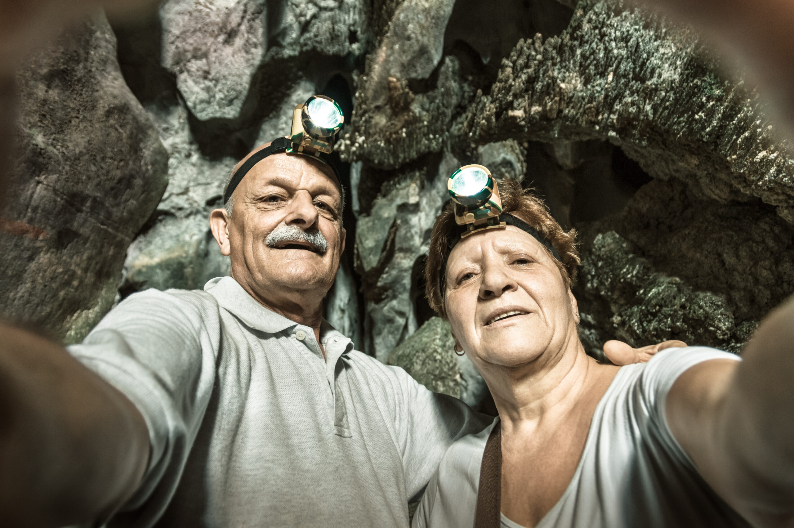 SeniorHappyCoupleTakingASelfieAtTheEntranceOf | I Heart RVing