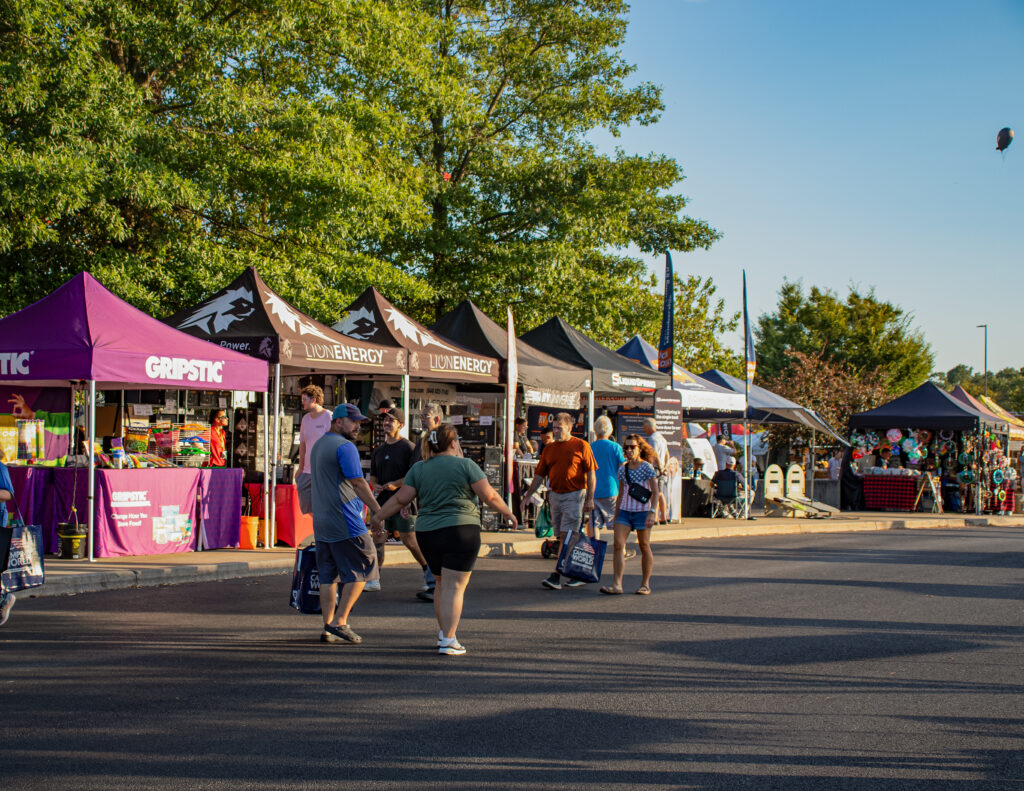 Vendor row in the am | I Heart RVing Vender row at America's Largest RV Show in Hershey