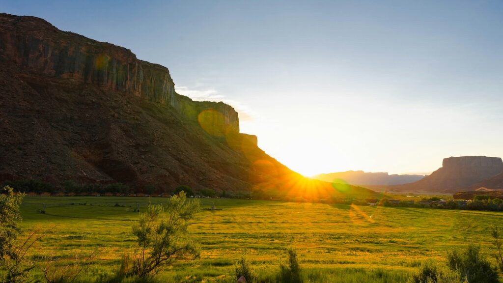 elmer-canas-oohhR2oRYzA-unsplash | I Heart RVing Moab Valley, Moab, UT, near Arches National Park